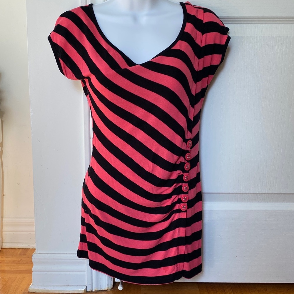 Zone choc pink black stripped long t-shirt